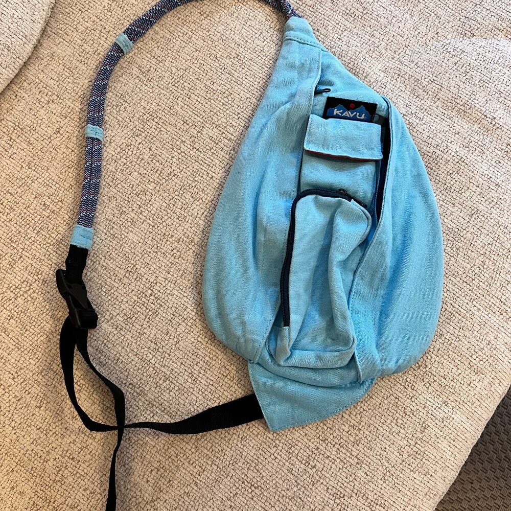 Kavu Robe Sling Bag Aqua Blue Small